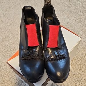 ETHEM Black and Red Women's Shoes Size 6